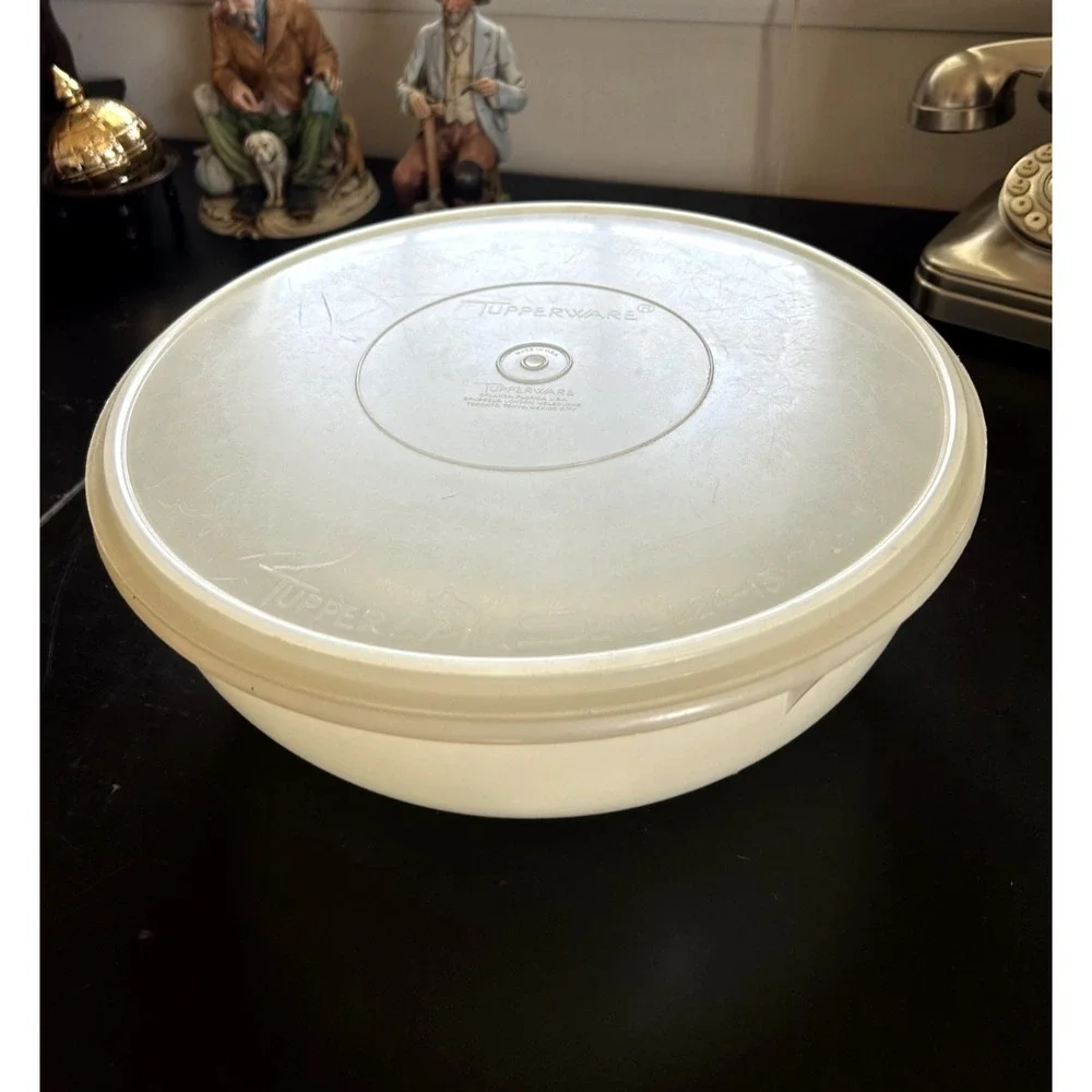 Vintage Tupperware #242 Pie Keeper Container #224 Lid 12